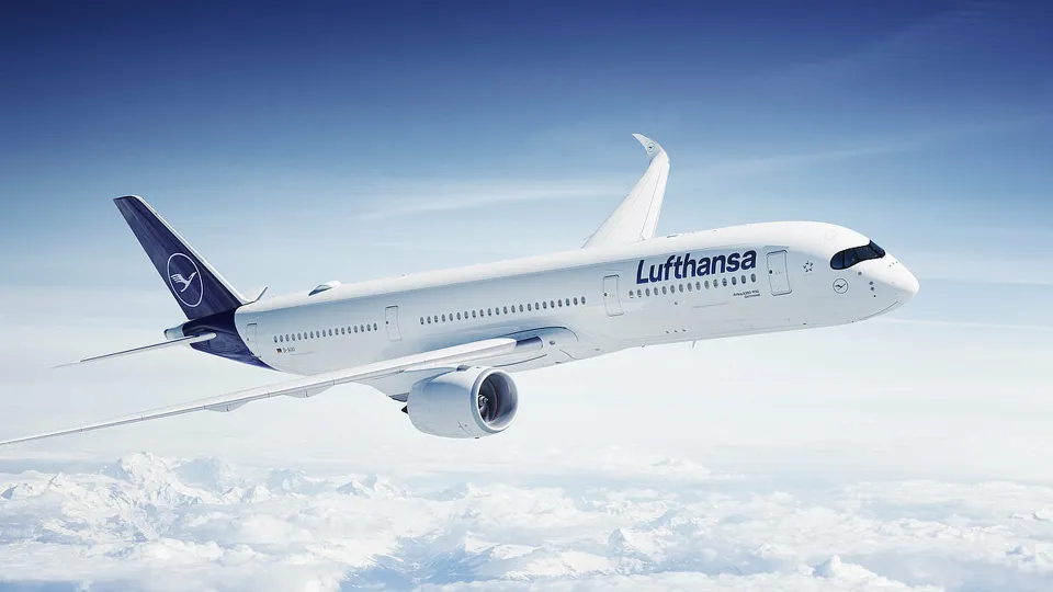 Lufthansa Consulting | Digitalizing Aviation